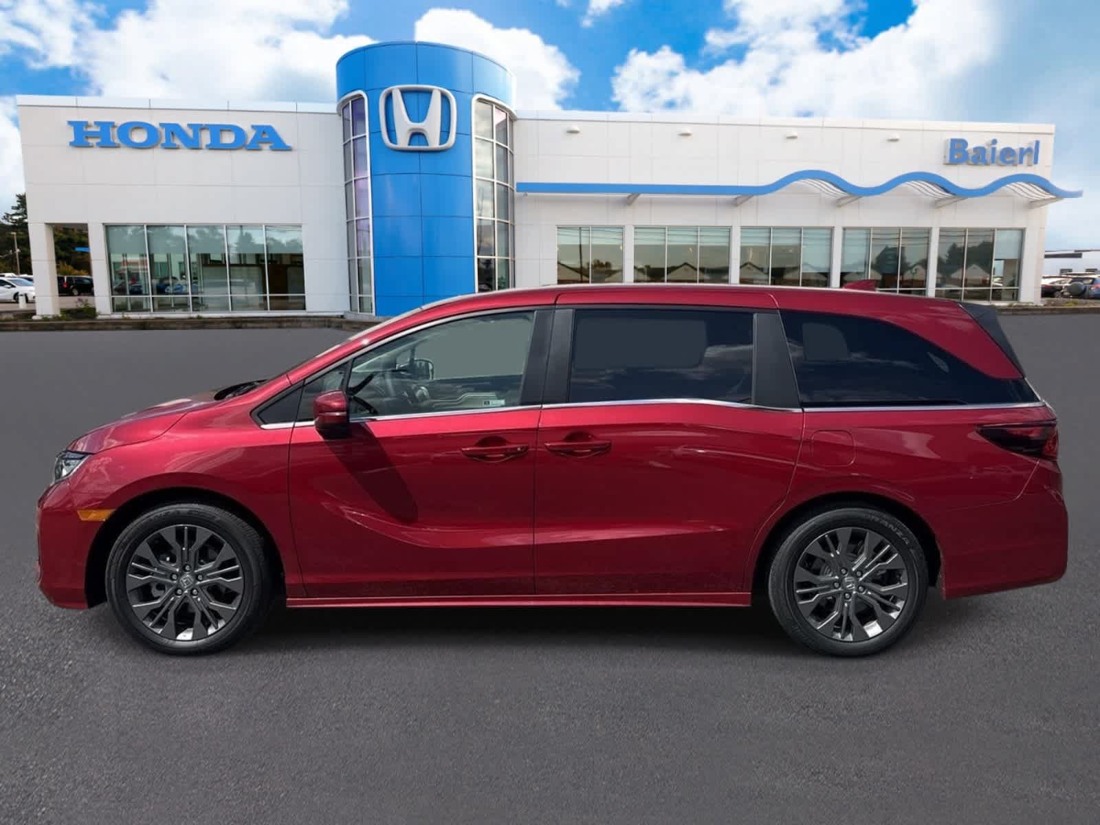 Used 2026 Honda Odyssey Touring image 2