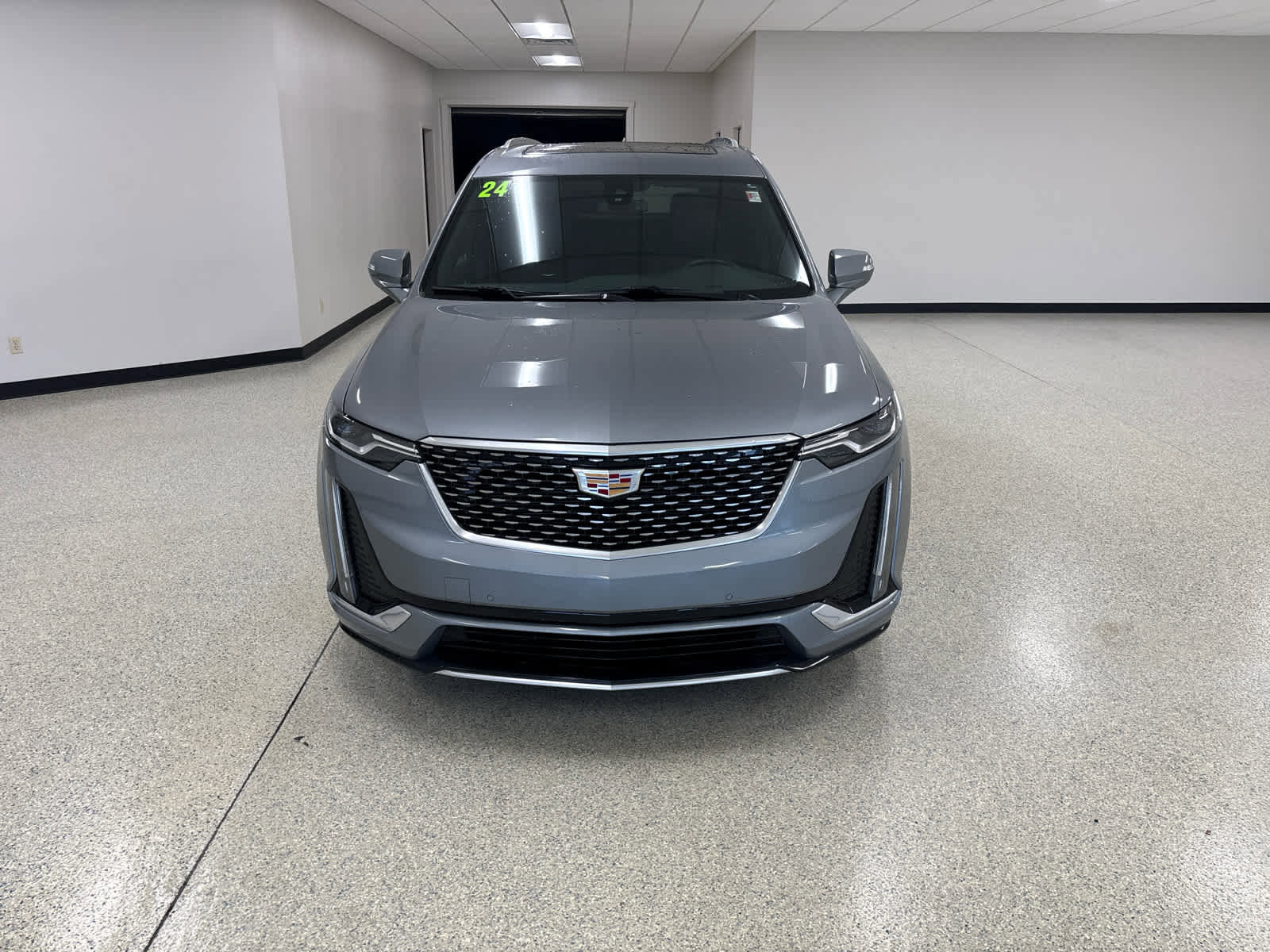 Used 2024 Cadillac XT6 Luxury image 4