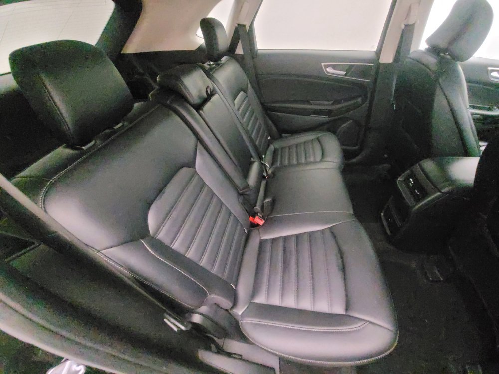 Used 2024 Ford Edge SEL image 19