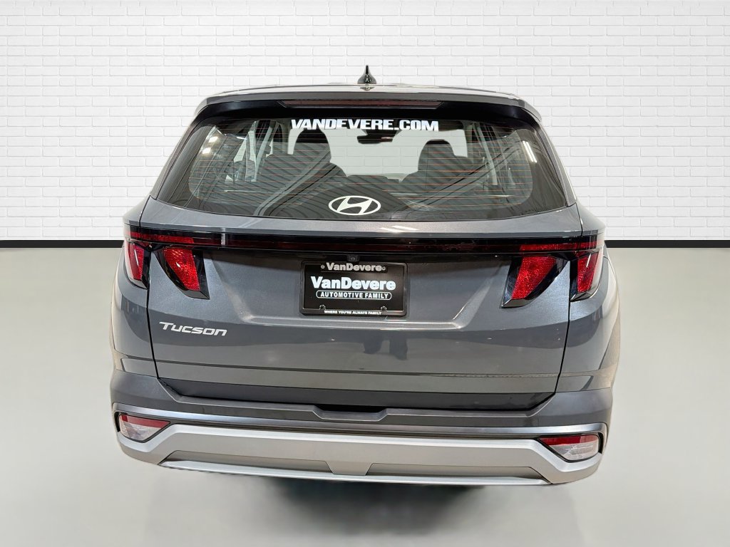 Used 2025 Hyundai Tucson SE FWD image 8