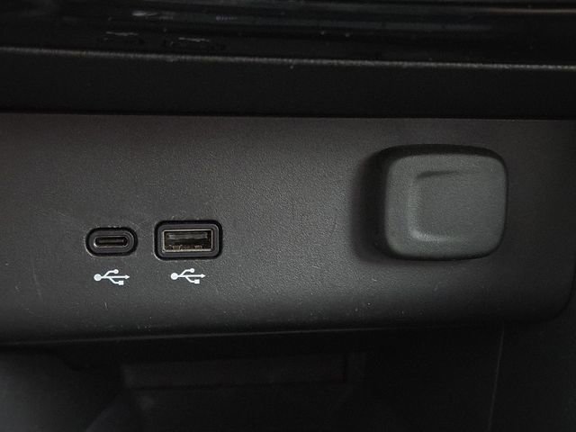 Used 2024 Buick Encore GX Sport Touring image 6