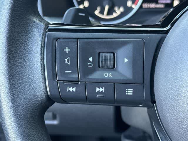 Used 2021 Nissan Rogue SV FWD image 21