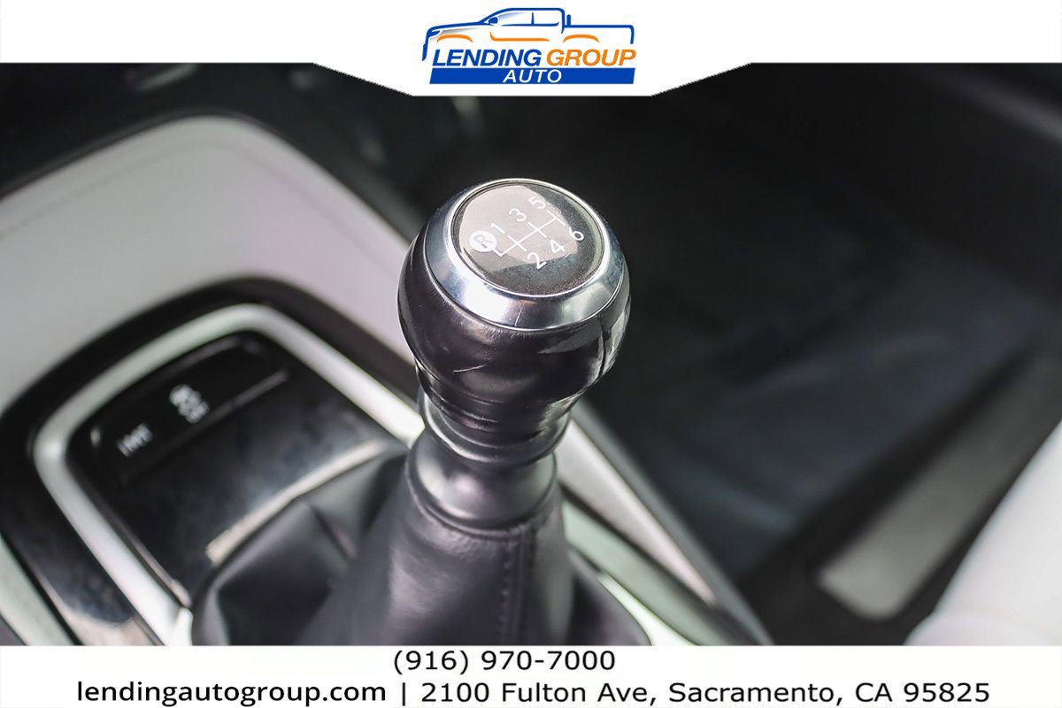 Used 2021 Toyota Corolla XSE image 18