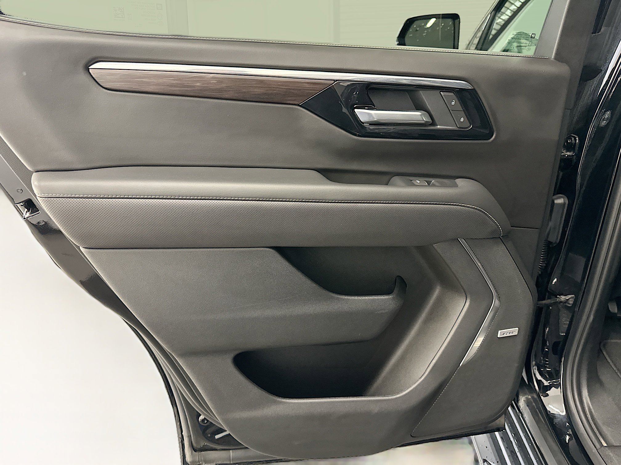 Used 2025 Chevrolet Tahoe Premier image 27