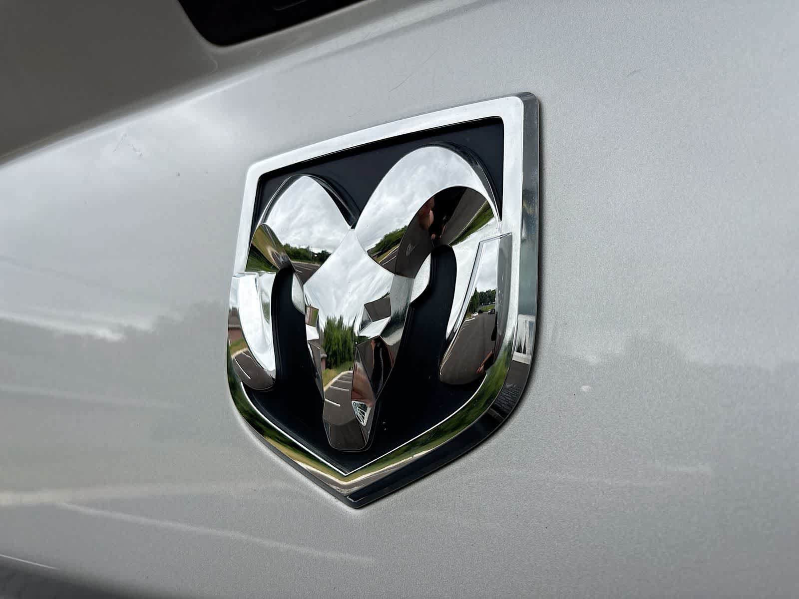 Used 2017 RAM 1500 Classic SLT RWD image 32
