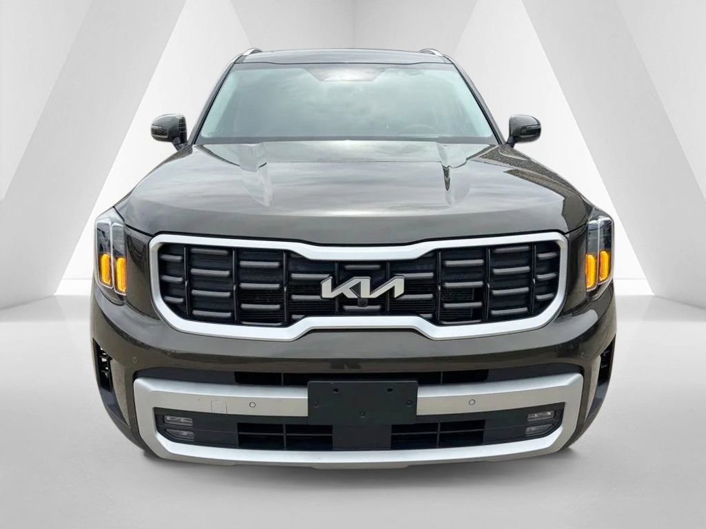 Used 2024 Kia Telluride SX Prestige AWD/4WD image 2