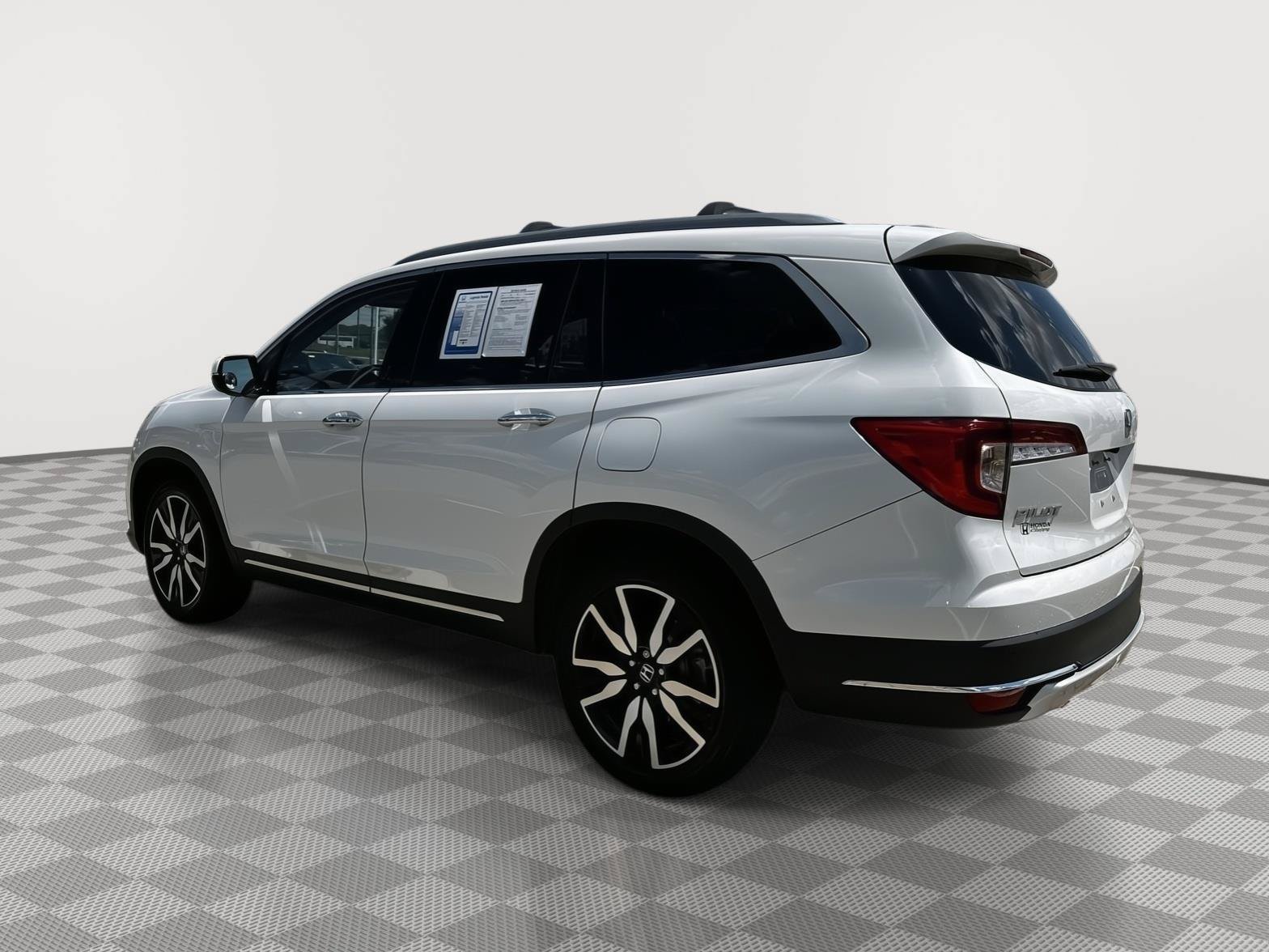 Certified 2021 Honda Pilot Touring image 4