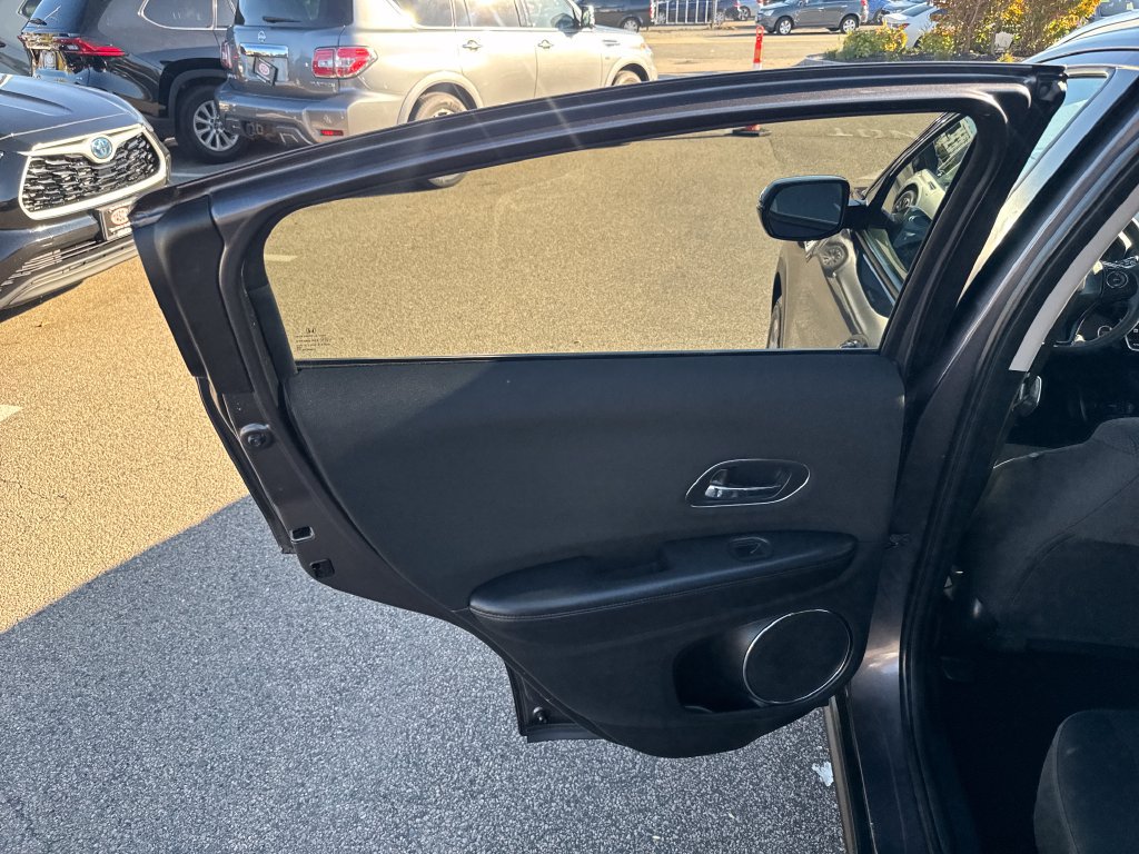Used 2016 Honda HR-V EX image 40