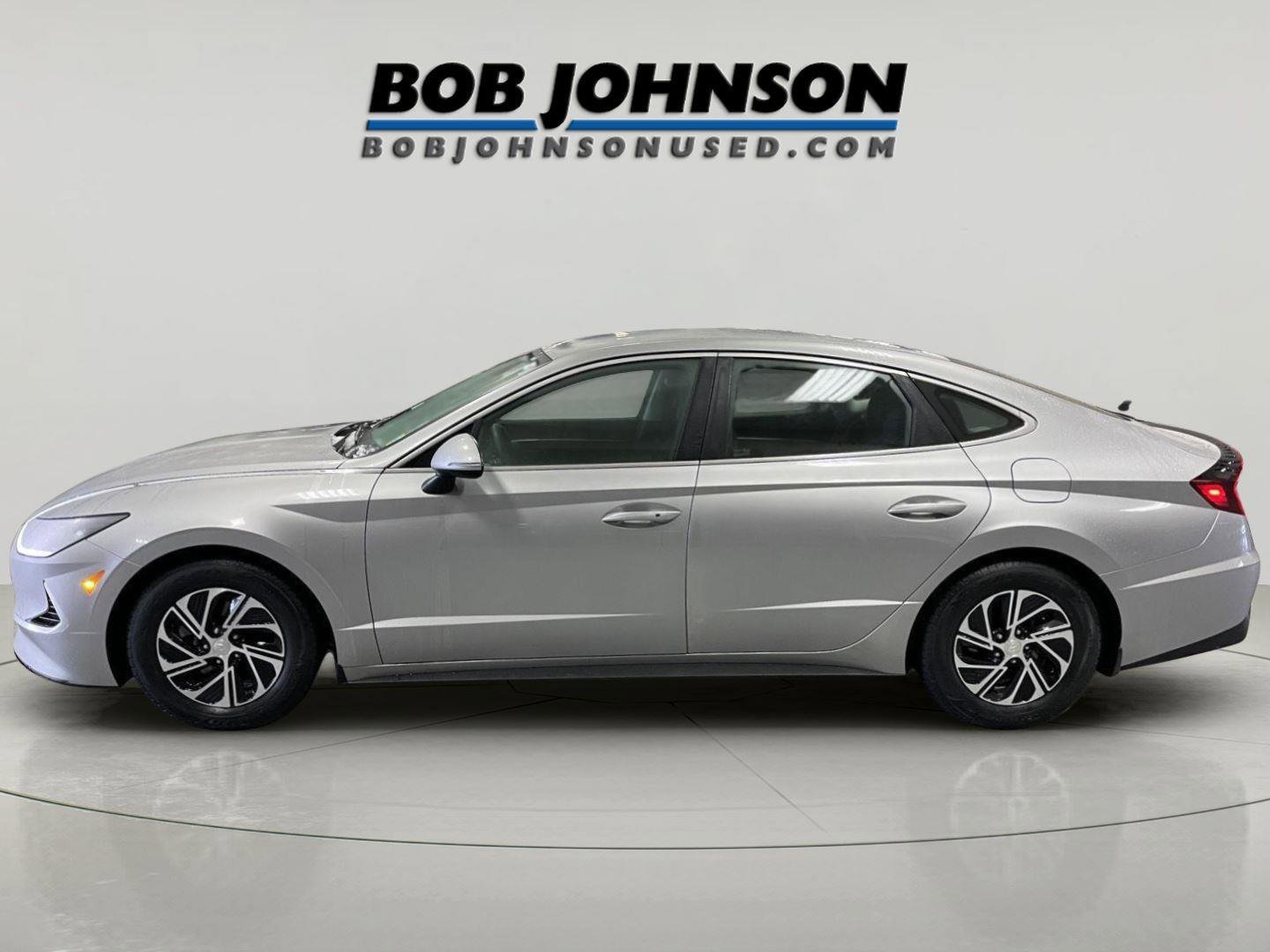 Used 2020 Hyundai Sonata Blue w/ Winter Weather Package image 4