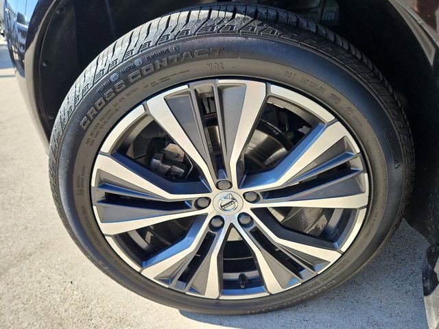 Used 2022 Volvo XC60 B5 Momentum w/ Climate Package image 29