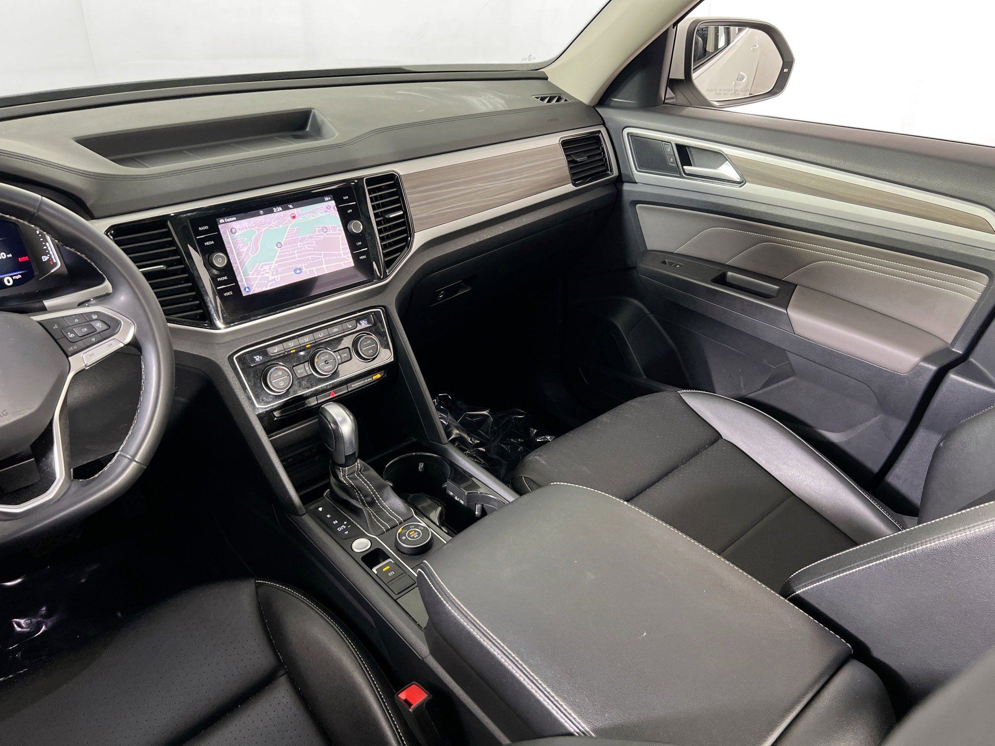 Used 2023 Volkswagen Atlas SEL image 24