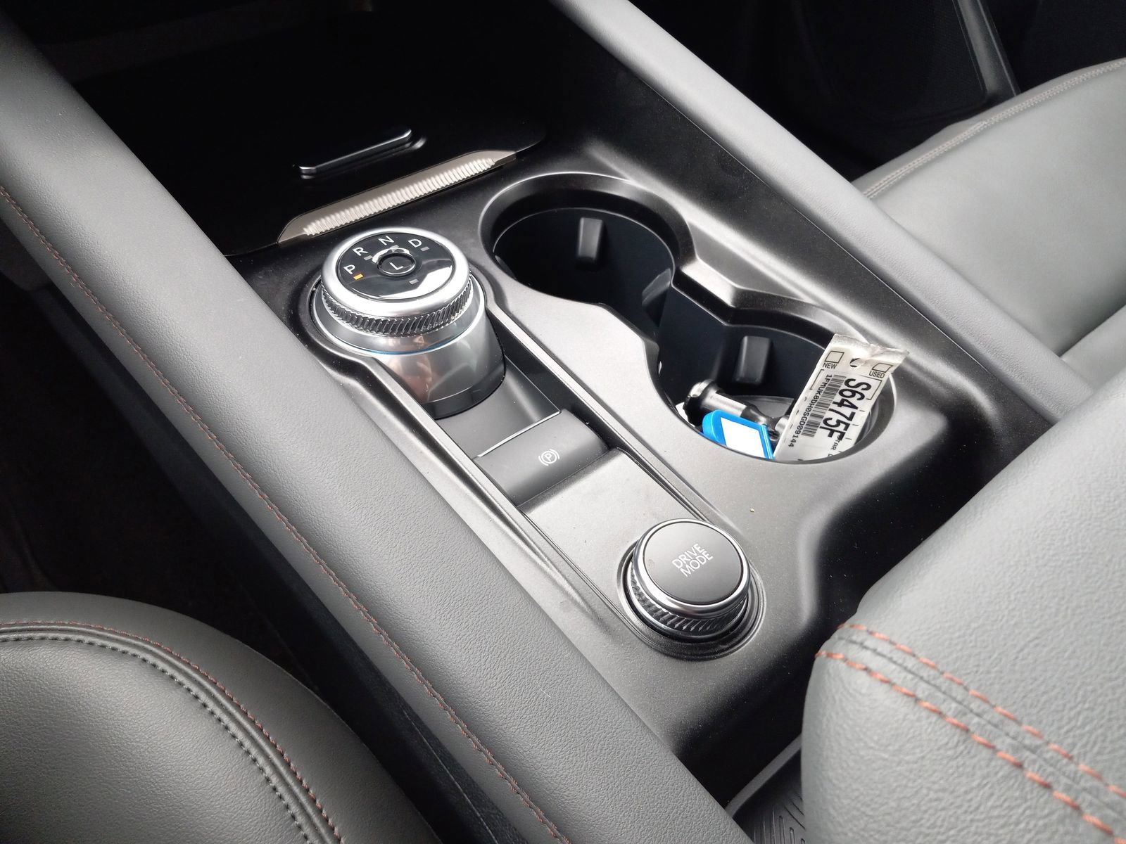 New 2025 Ford Explorer Active w/ Active Comfort Package image 17