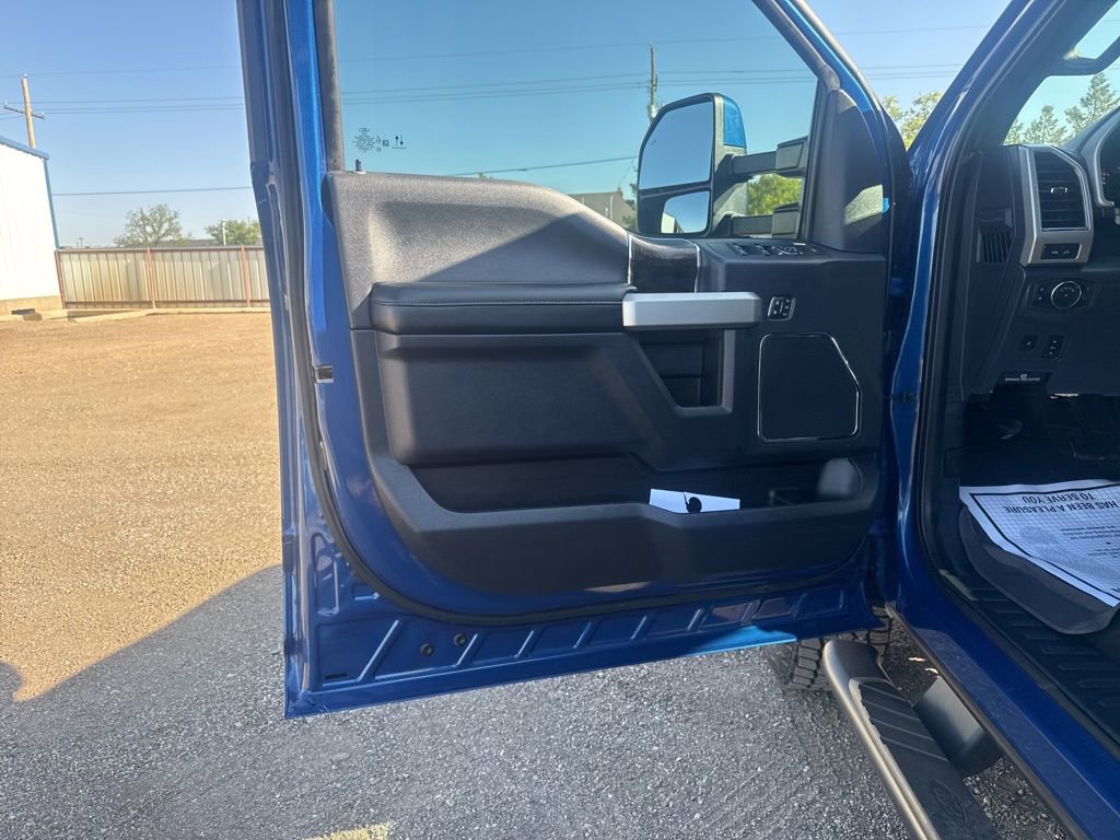 Used 2022 Ford F350 Lariat w/ Lariat Ultimate Package AWD/4WD image 12