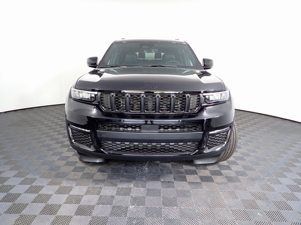 New 2025 Jeep Grand Cherokee L Limited w/ Black Appearance Package image 9