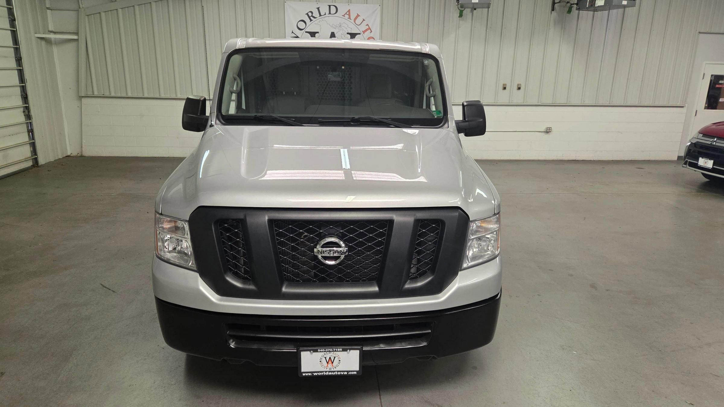 Used 2018 Nissan NV 2500 SV w/ Navigation Package image 12