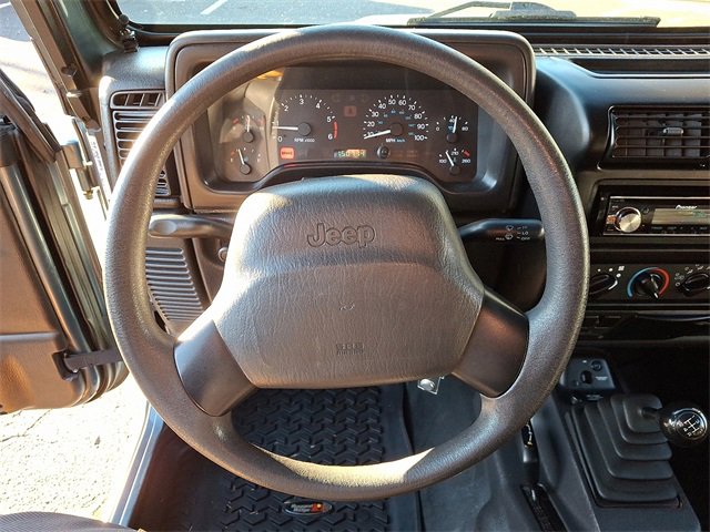 Used 1999 Jeep Wrangler SE image 17