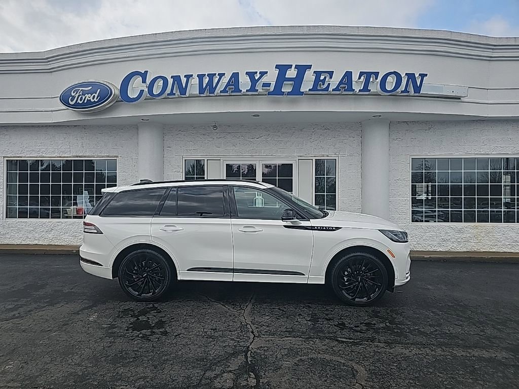 Used 2025 Lincoln Aviator Reserve w/ Jet Appearance Package