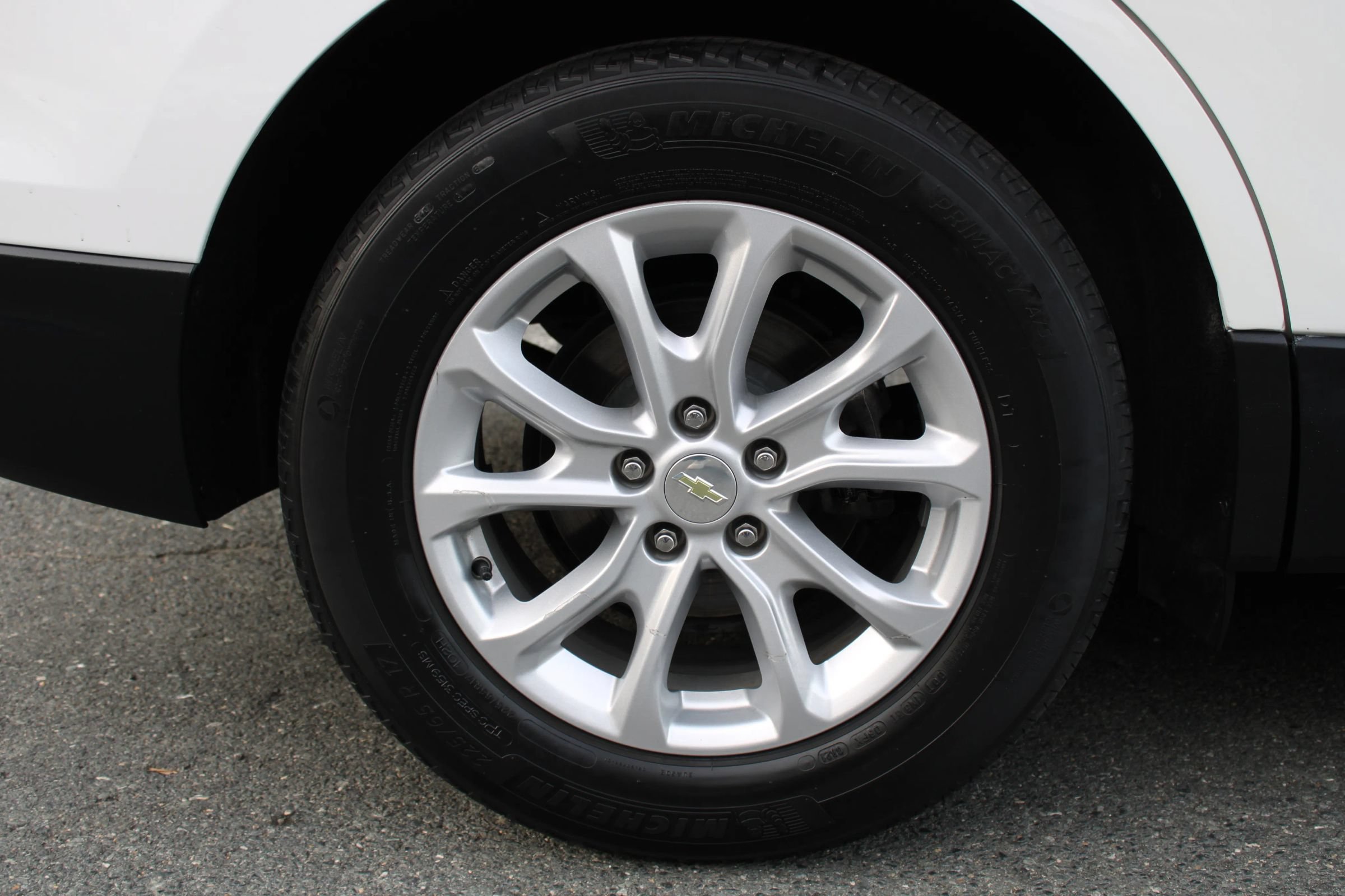Used 2021 Chevrolet Equinox LS FWD image 25