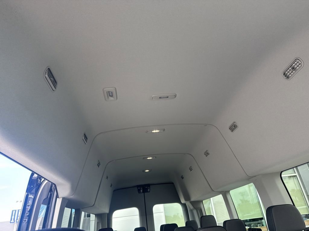 Used 2025 Ford Transit 350 XLT RWD image 10