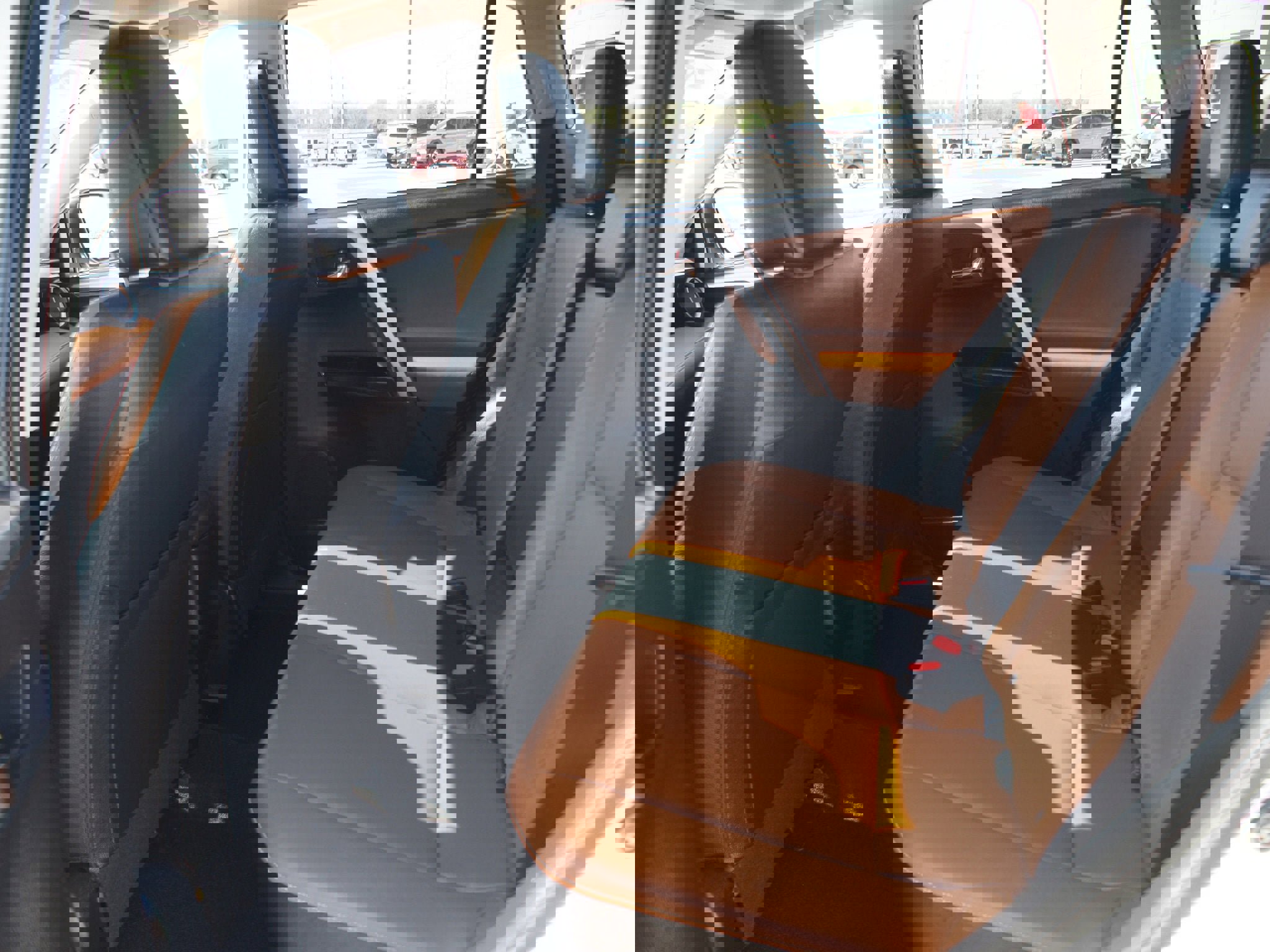 Used 2018 Toyota RAV4 Limited image 16