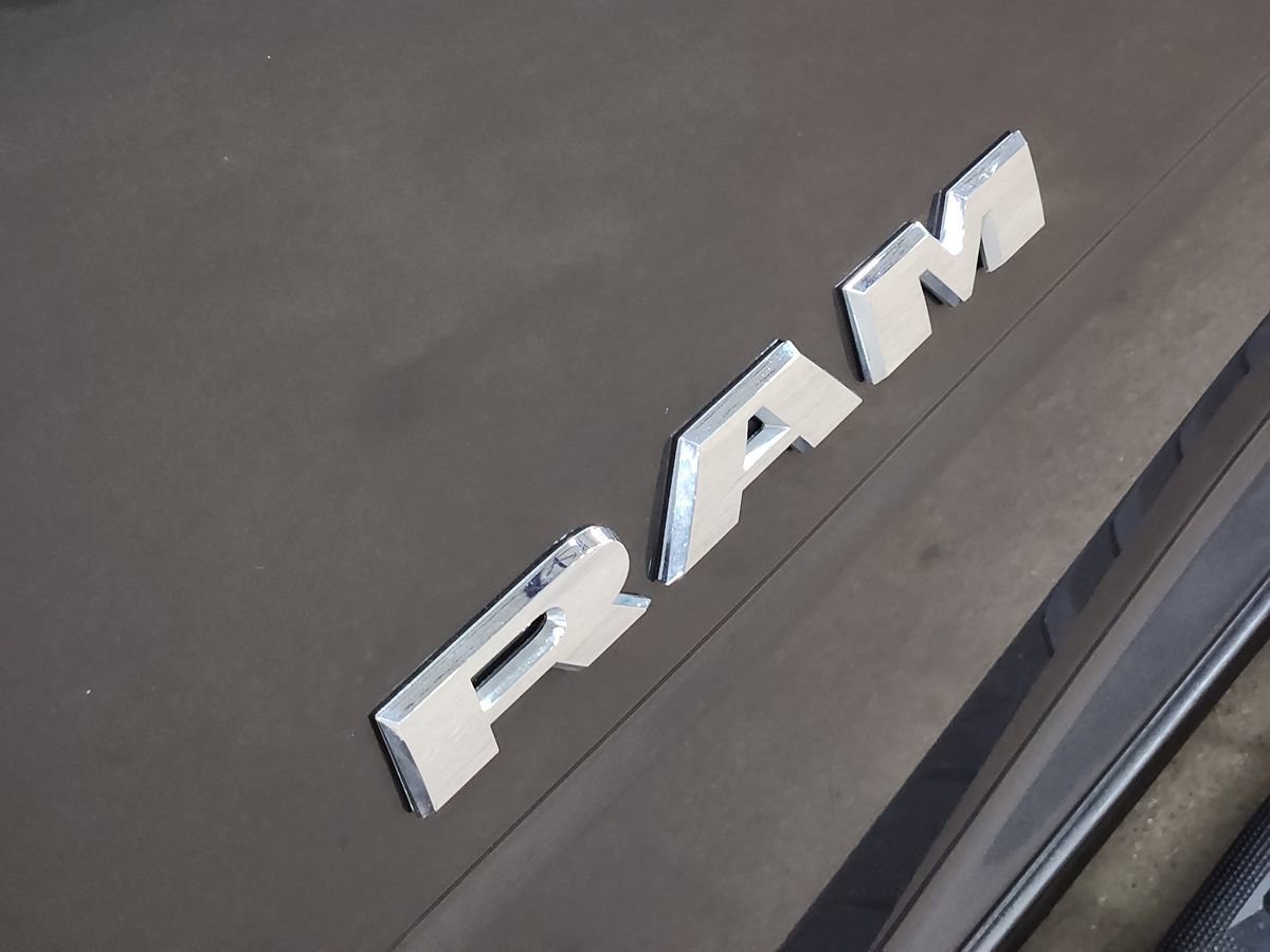 Used 2022 RAM 2500 Laramie AWD/4WD image 25