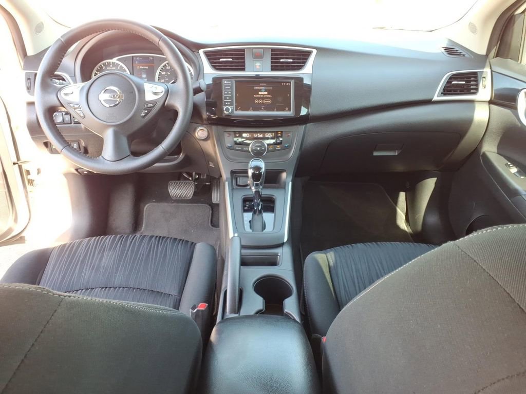 Used 2019 Nissan Sentra SV FWD image 7