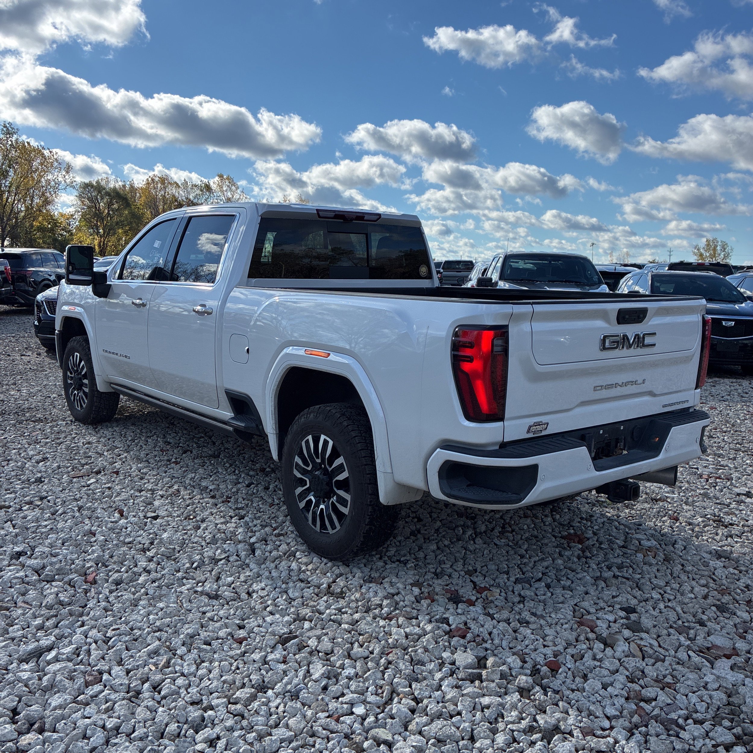 Used 2024 GMC Sierra 2500 Denali Ultimate image 7