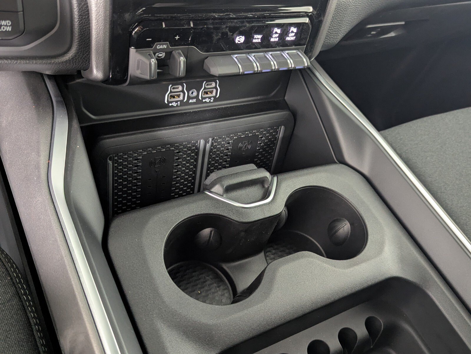 New 2026 RAM 2500 Big Horn AWD/4WD image 21