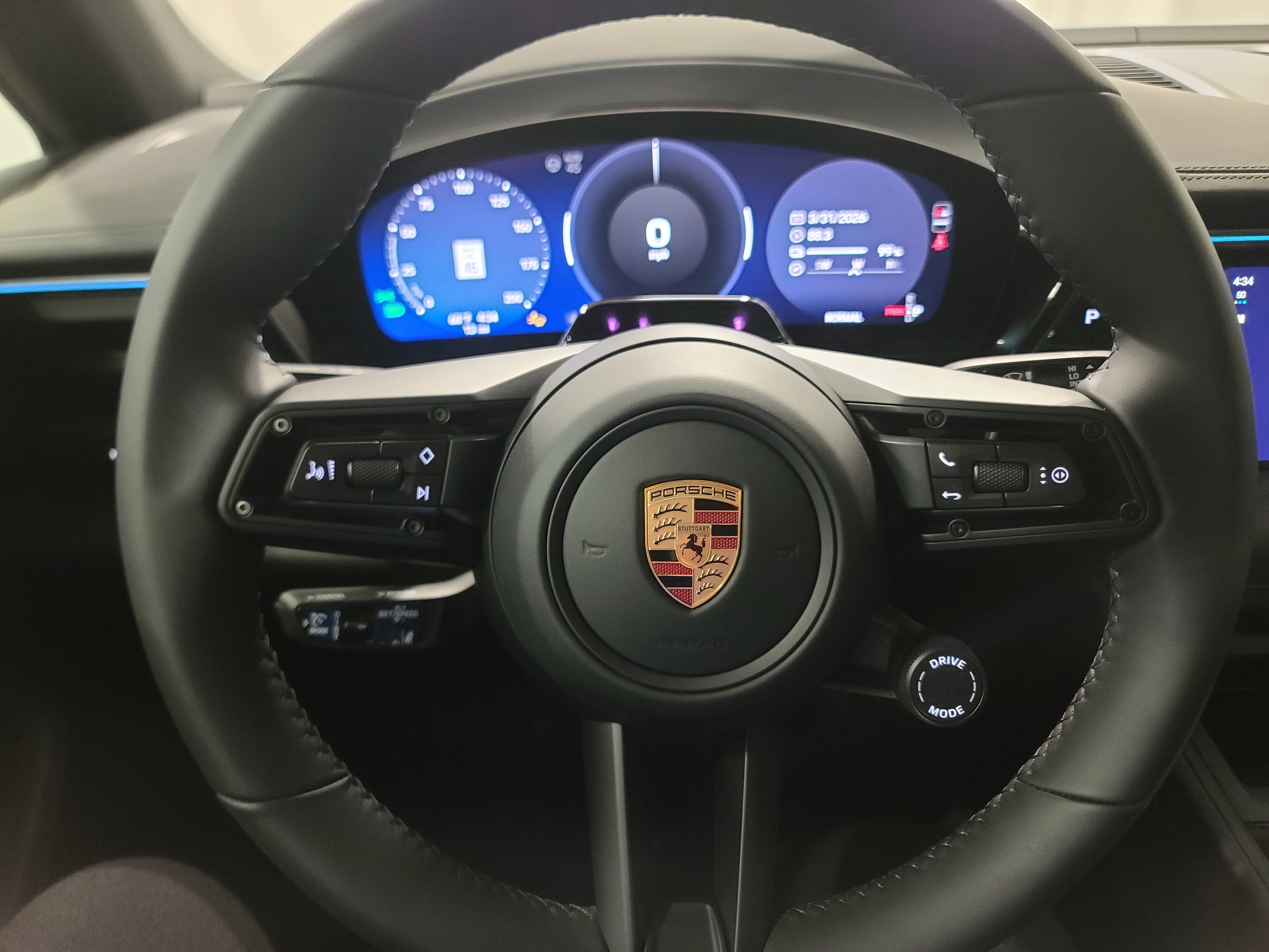 New 2026 Porsche Macan 4 Electric AWD/4WD image 16
