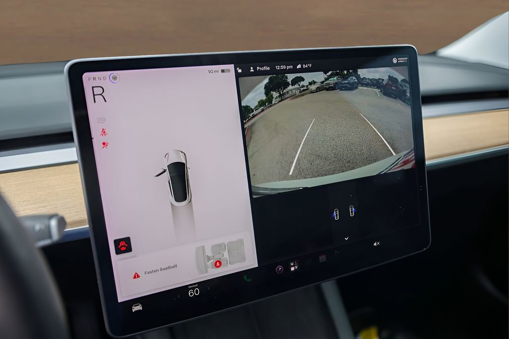Used 2021 Tesla Model 3 Standard Range Plus RWD image 16