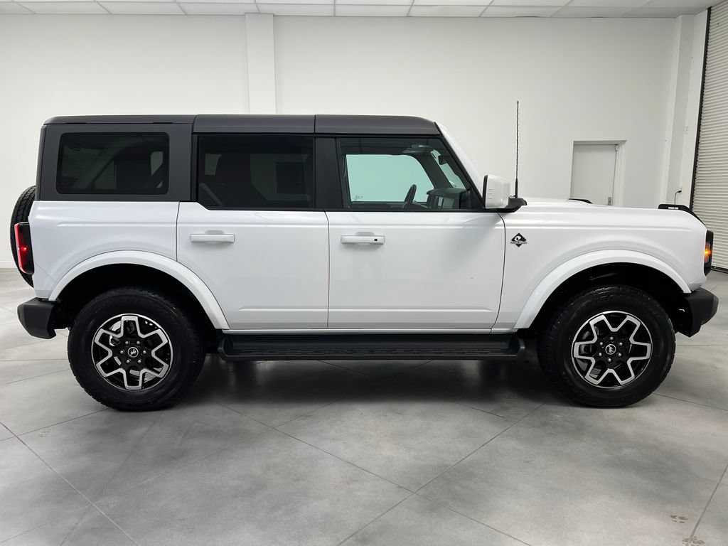 Used 2025 Ford Bronco Outer Banks AWD/4WD image 10