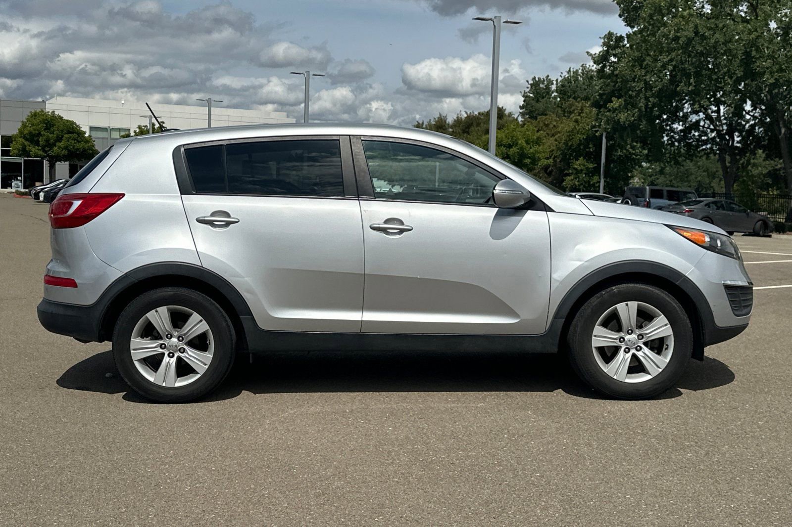 Used 2012 Kia Sportage LX FWD image 3