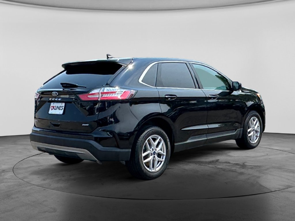 Used 2022 Ford Edge SEL AWD/4WD image 10