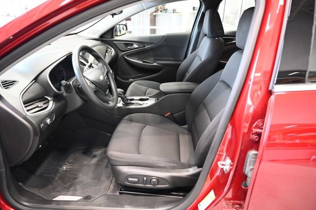 Used 2024 Chevrolet Malibu LT w/ LPO, Floor Liner Package FWD image 9
