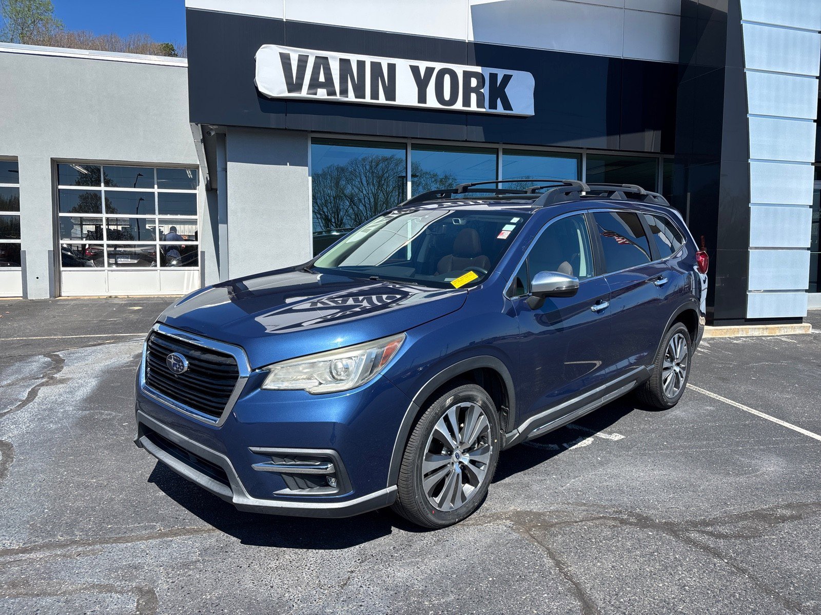 Used 2019 Subaru Ascent Touring w/ Popular Package #3 image 8