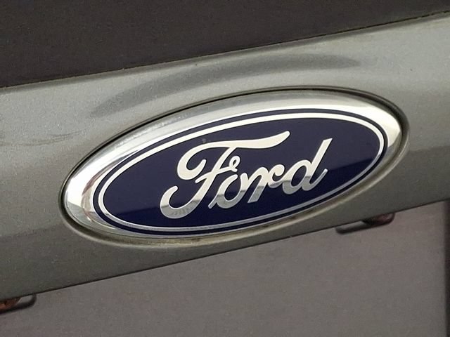 Used 2013 Ford C-MAX SE FWD image 30