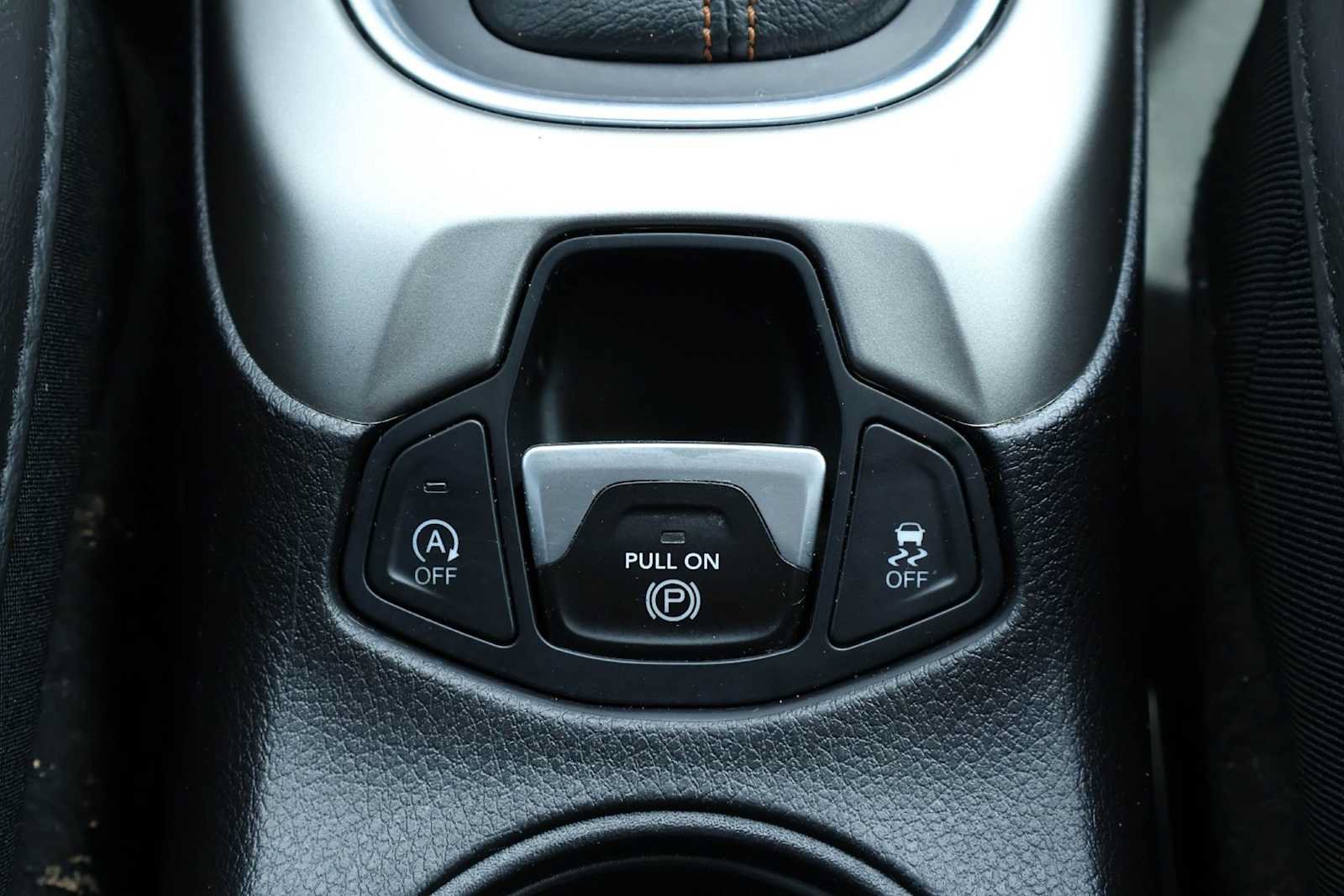 Used 2019 Jeep Compass Latitude w/ Popular Equipment Group FWD image 28