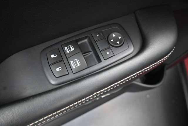 Used 2016 Dodge Challenger SRT Hellcat RWD image 13