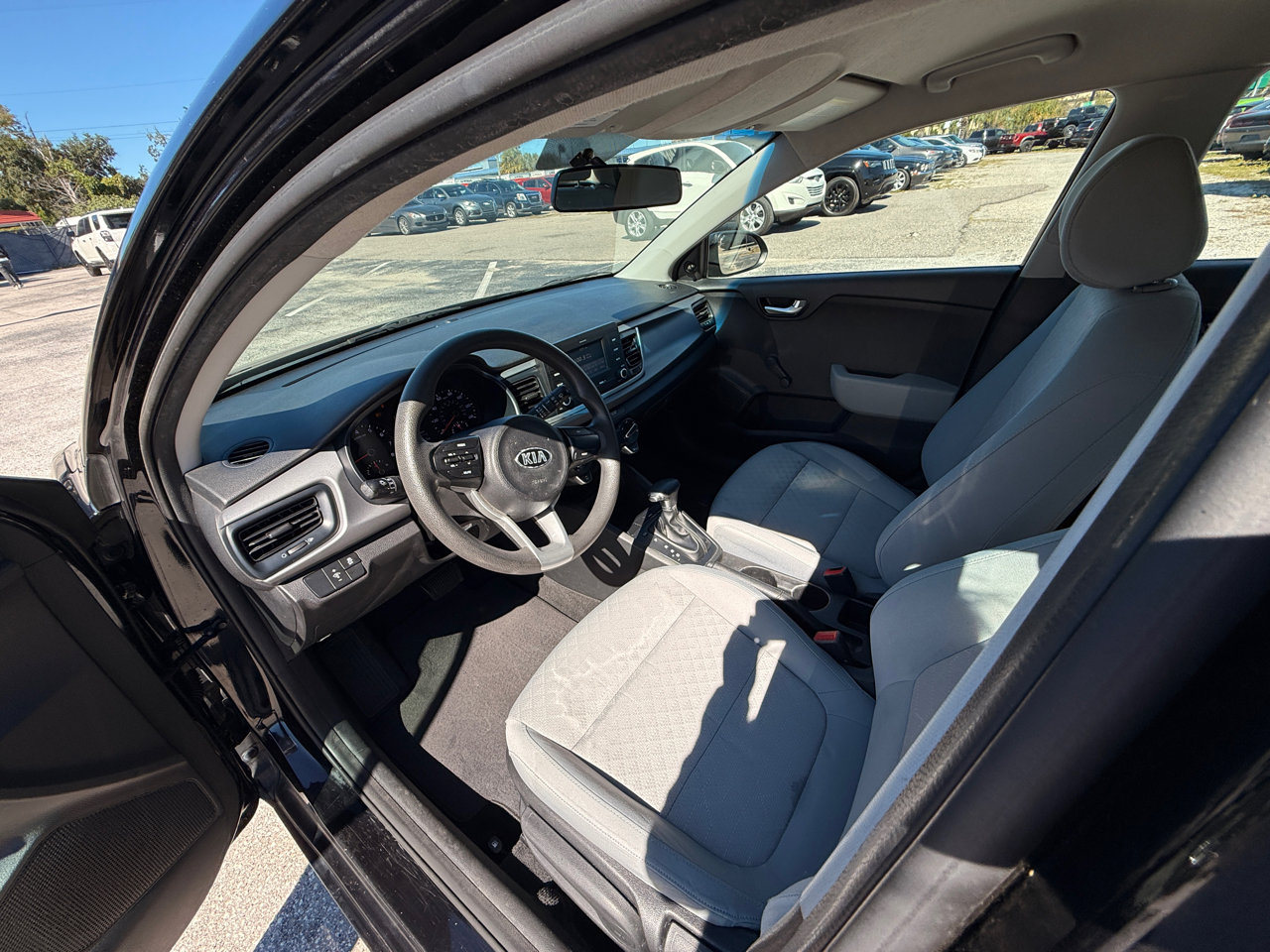 Used 2018 Kia Rio LX image 14