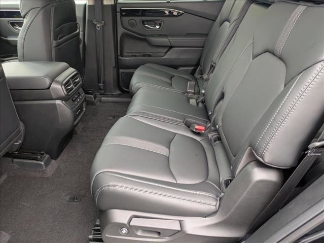 New 2025 Honda Pilot Touring image 16