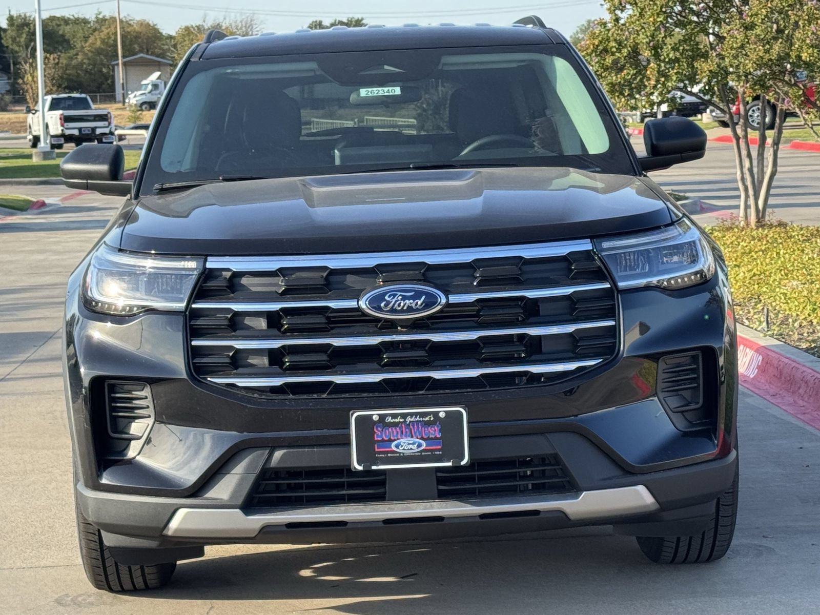 New 2026 Ford Explorer Active RWD image 6