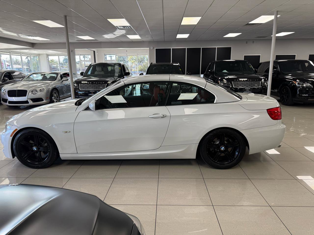 Used 2013 BMW 328i Convertible w/ M Sport Pkg image 7