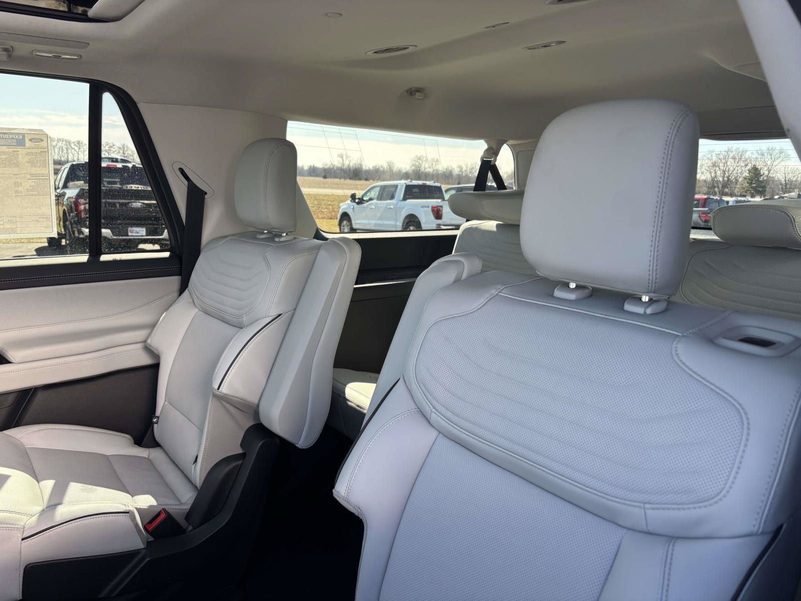 New 2026 Ford Expedition Max Platinum w/ Platinum Ultimate Package AWD/4WD image 28