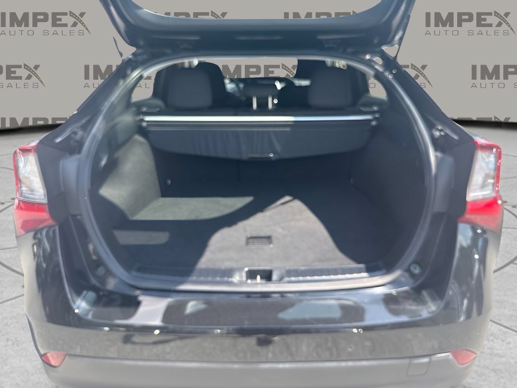 Used 2021 Toyota Prius LE FWD image 14