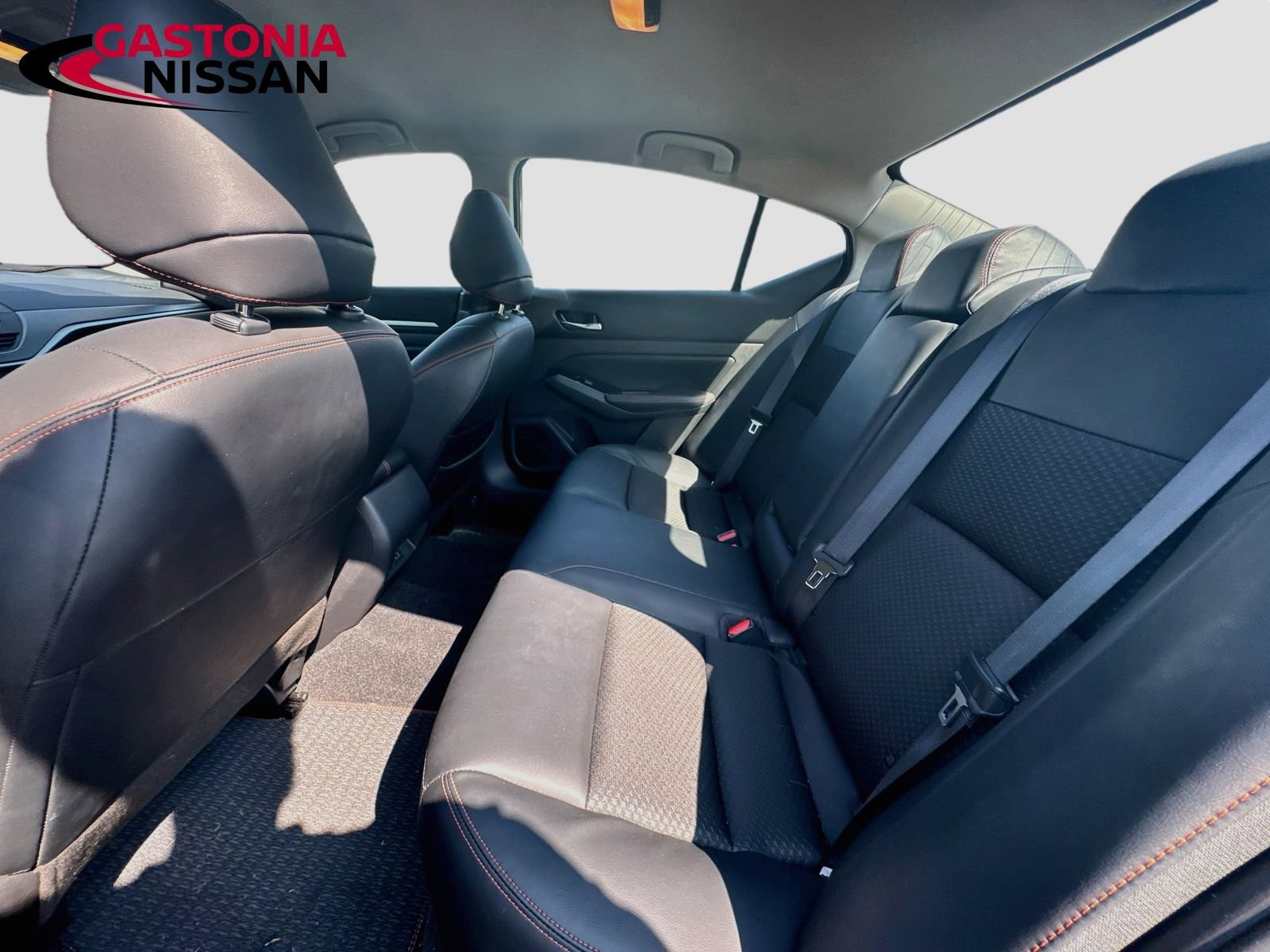 Used 2024 Nissan Altima 2.5 SR FWD image 31