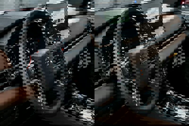 New 2025 Mitsubishi Outlander SEL image 17