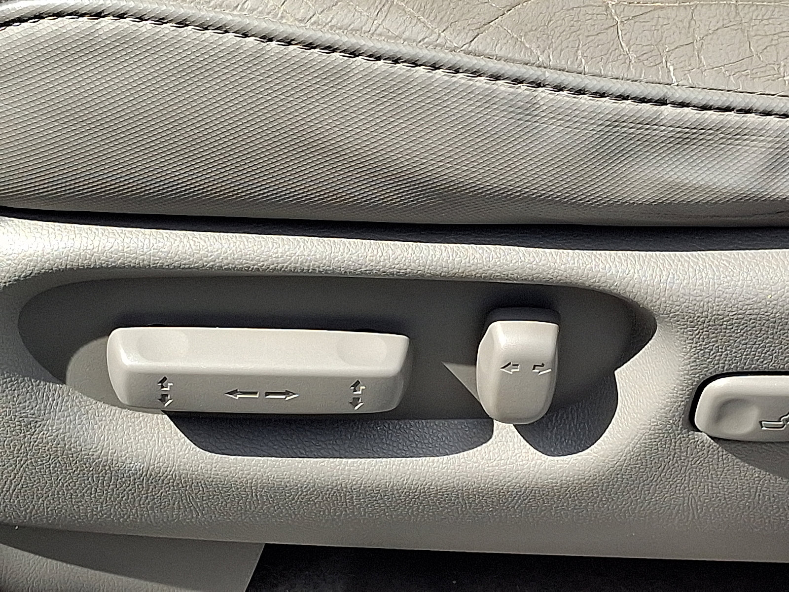 Used 2009 Honda CR-V EX-L image 27