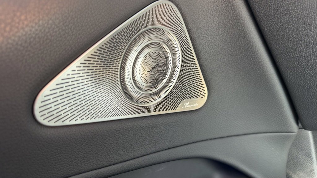 Used 2022 Mercedes-Benz S 580 4MATIC Sedan w/ AMG Line Package image 18