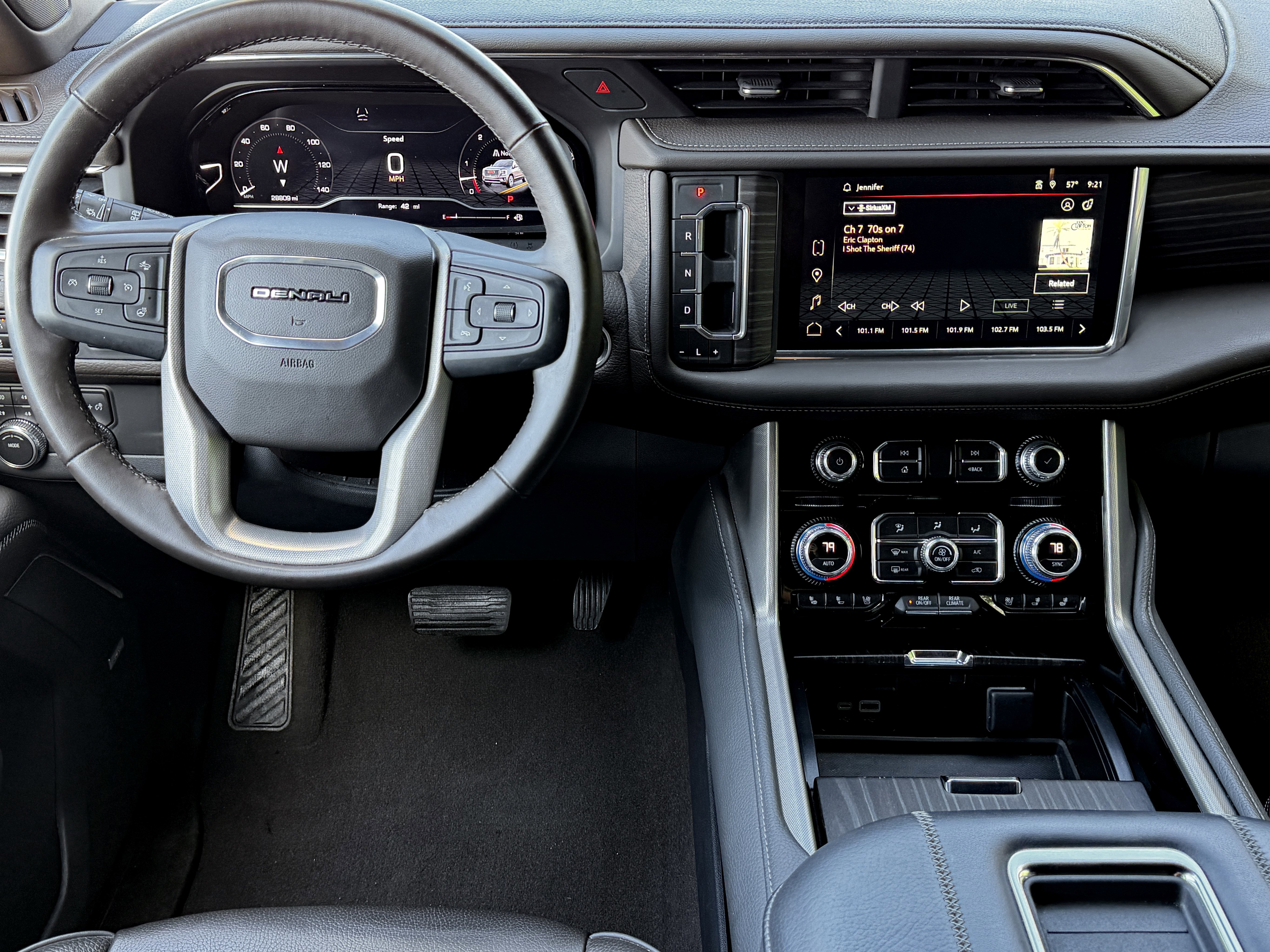 Used 2023 GMC Yukon Denali AWD/4WD image 15