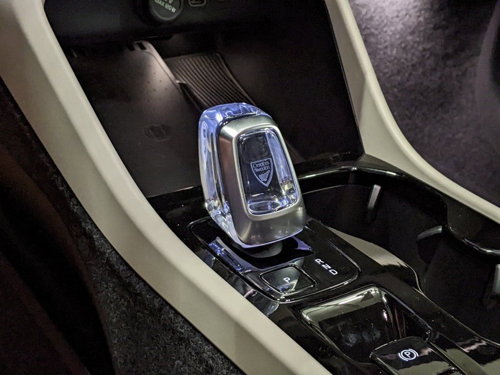 New 2026 Volvo XC40 B5 Ultra w/ Climate Package image 19